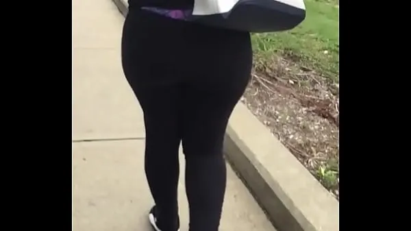 Yeni vouyer thick big bubble butt booty classmate candid ass jiggling while walking toplam Tüp