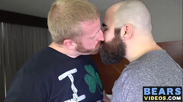 Novo Os papais cabeludos Jake O'Connor e Jean Paul fazem sexo anal tubo total