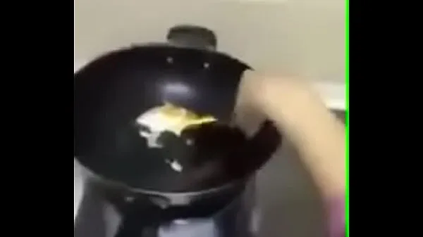 Novo Ser fodido enquanto cozinha tubo total