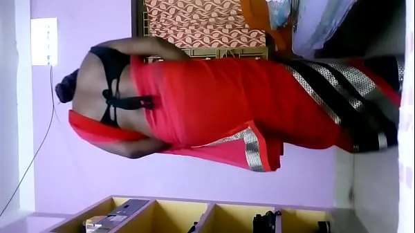 Tabung total Deepika bhabhi in red hot saree shaking ass in her home baru