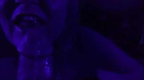 Nytt totalt Jenna Jaymes Blacklight Blowjob rør