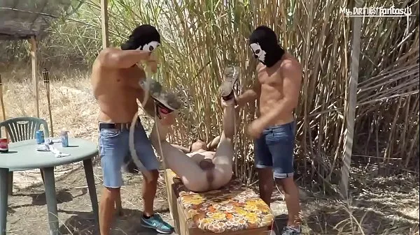 Új twink gets hosed and fisted outside for 2 merciless doms teljes cső