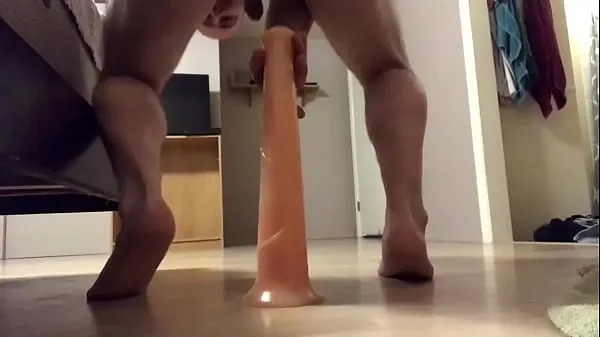 Ống tổng Riding huge dildo mới