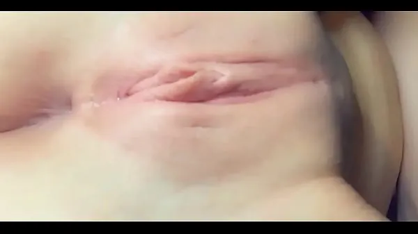 Nouveau Masturbation amateur avec vibrateur et orgasme tube total