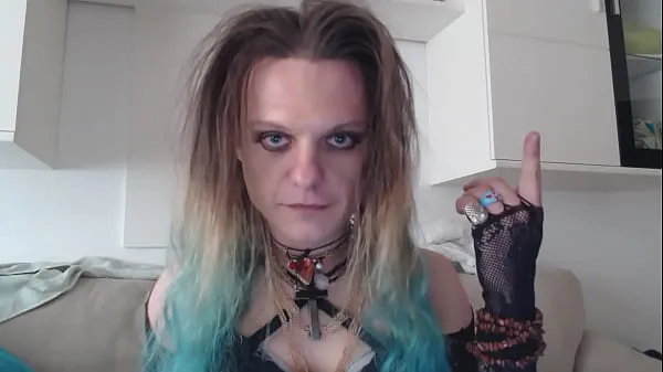 Yeni Transitioning, cocoon fase. 6m HRT. docs with deadname cus I cant decide how i call myself! WHELP? Suggestions toplam Tüp