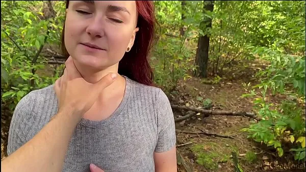 Neue Redhead Frau öffentlichen Blowjob im Wald und schlucken. KleoModel Tube insgesamt