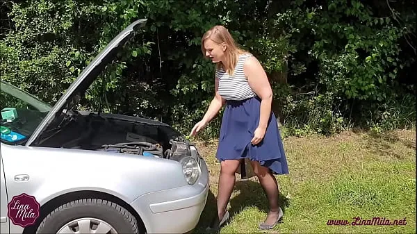 Nieuwe Exploited when the car breaks down !!! Suddenly he fucks me without a condom totale buis