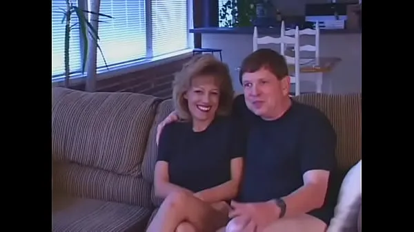 新Shy Older Babe Tries Out The Sybian For The First Time总管