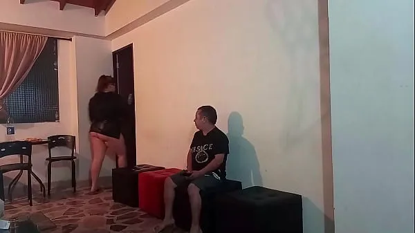 新我十幾歲的妹妹帶走了我必須吃她的陰部的慾望，她拒絕了，因為我是她的侏儒兄弟，但我最終吞下了我的陰莖总管