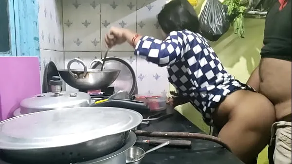 Ny The maid who came from the village did not have any leaves, so the owner took advantage of that and fucked the maid (Hindi Clear Audio total rør