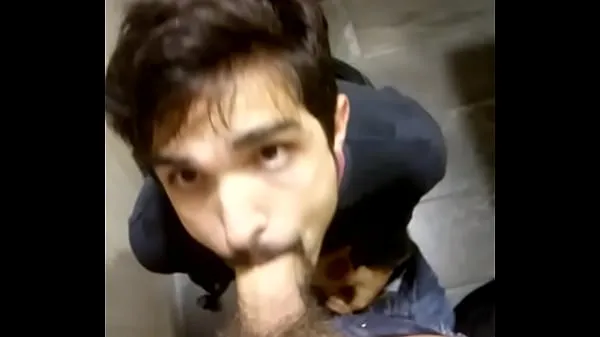 Yeni sucking dick in public toilet toplam Tüp