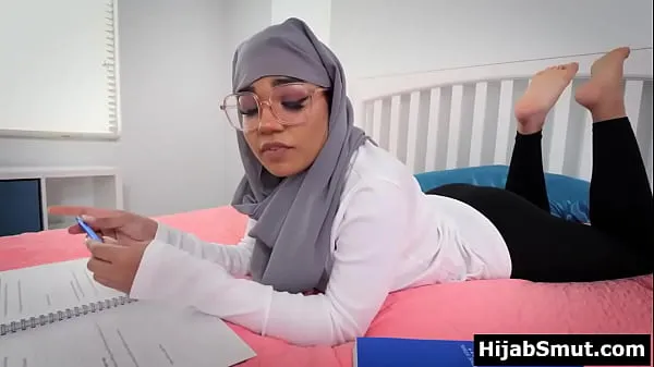 Ống tổng Cute muslim teen fucked by her classmate mới