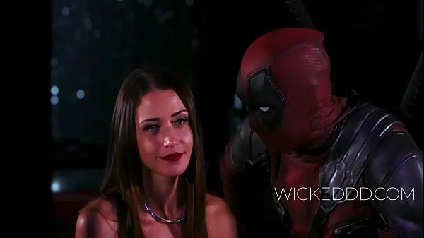 Novo Deadpool pega um viciado em sexo no bar - Jennifer White tubo total