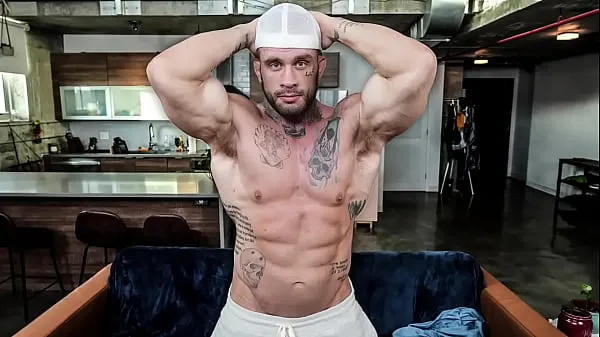 Nouveau Interagissez avec Davin Strong, le bodybuilder baisable tube total