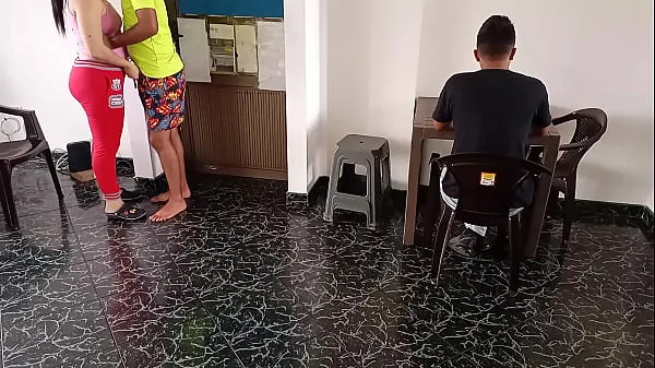 ใหม่Believe me, he's just a friend: my husband's cuckold eats breakfast while my best friend fucks me almost in front of him, as he always ignores me, I let anyone stick his dick in meหลอดทั้งหมด