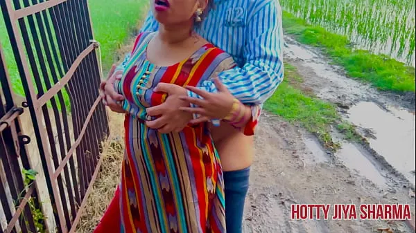 Tabung total Outdoor risky sex with indian bhabhi doing pee and filmed by her husband baru