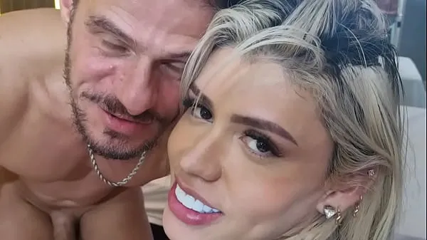 新Troca troca com a boneca Isabella Salvatore总管