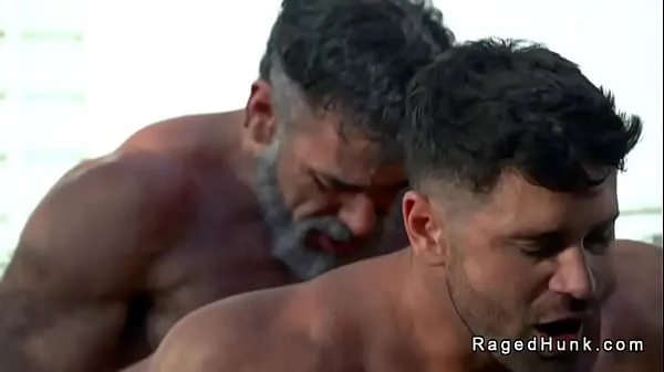 Nowa Three muscle and hairy gays Beau Butler and Lawson James and Morgxn Thicke rimming and anal fucking and cumming in threesome action outdoors całkowita rura