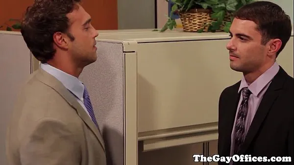 Gay office hunks squirting their loads أنبوب إجمالي جديد